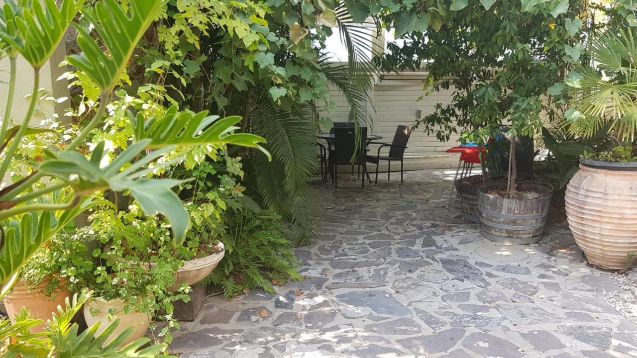 Nichochot Provence Villa Had Nes Exteriör bild