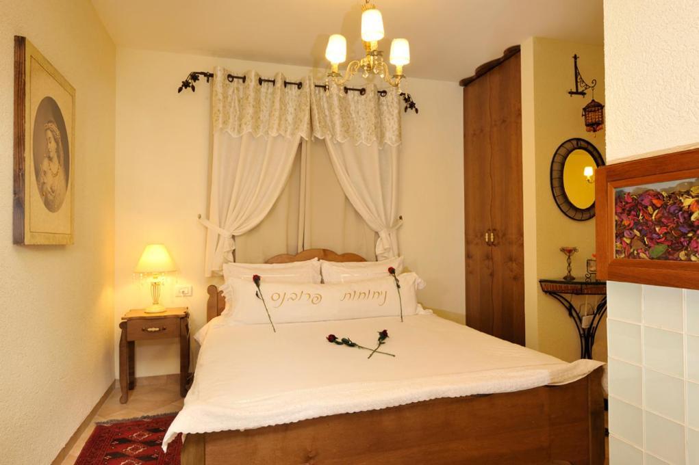 Nichochot Provence Villa Had Nes Rum bild