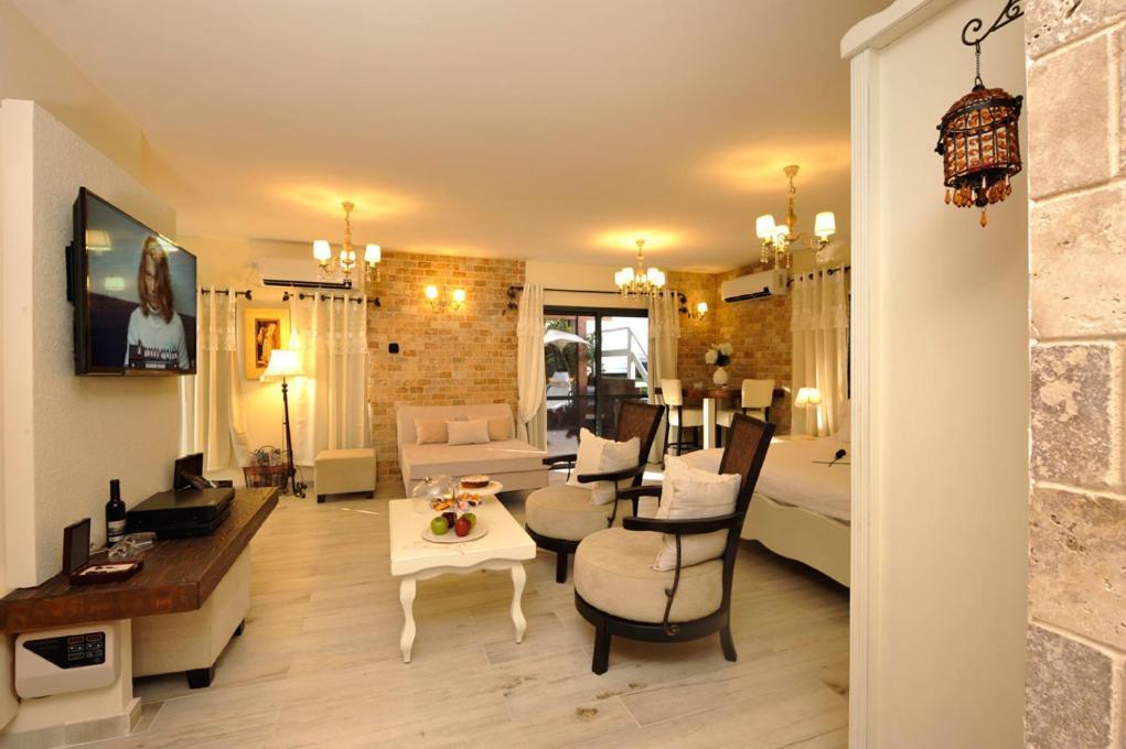 Nichochot Provence Villa Had Nes Rum bild