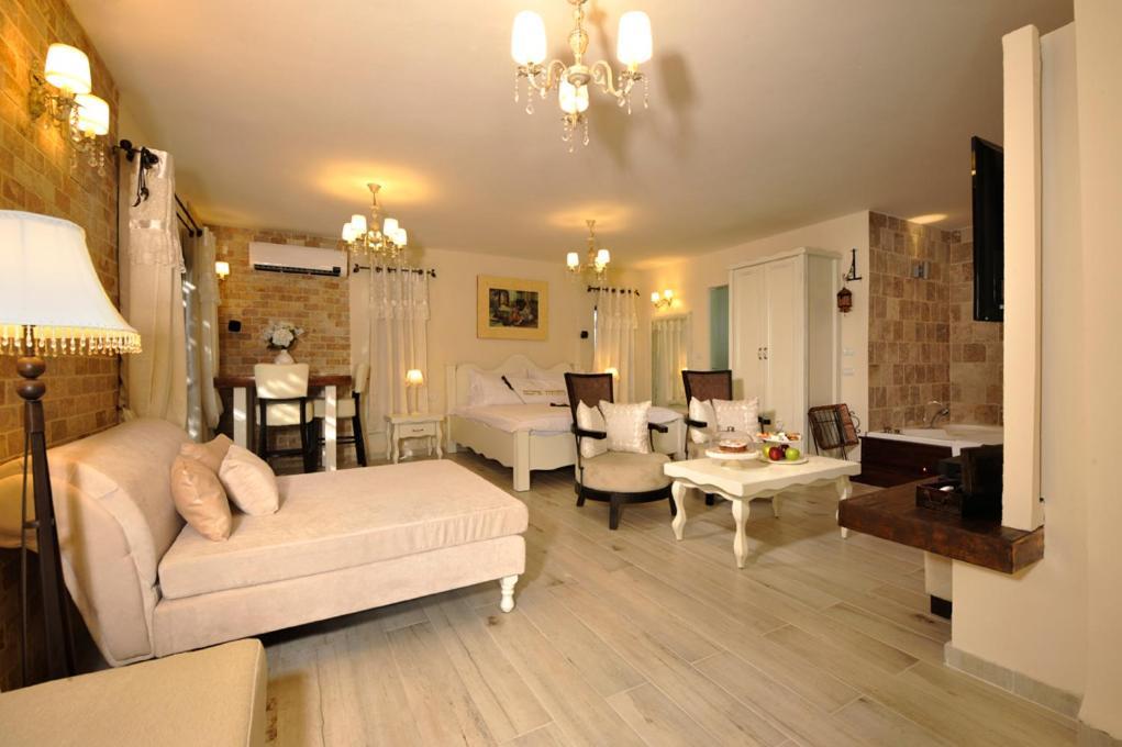 Nichochot Provence Villa Had Nes Rum bild